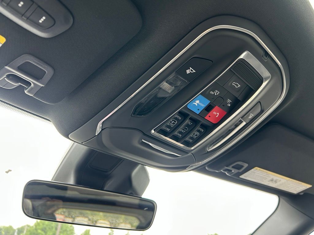 2026 Jeep Grand Cherokee Limited Crestwood KY