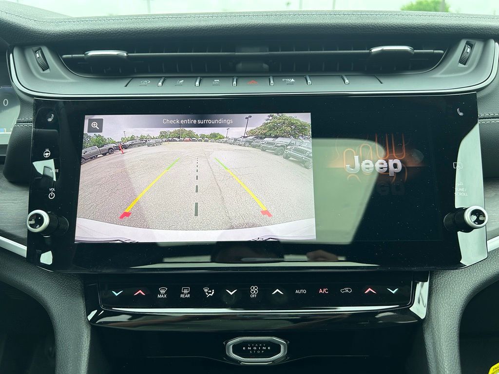 2026 Jeep Grand Cherokee Limited Crestwood KY