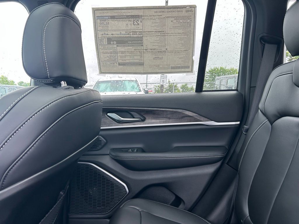 2026 Jeep Grand Cherokee Limited Crestwood KY