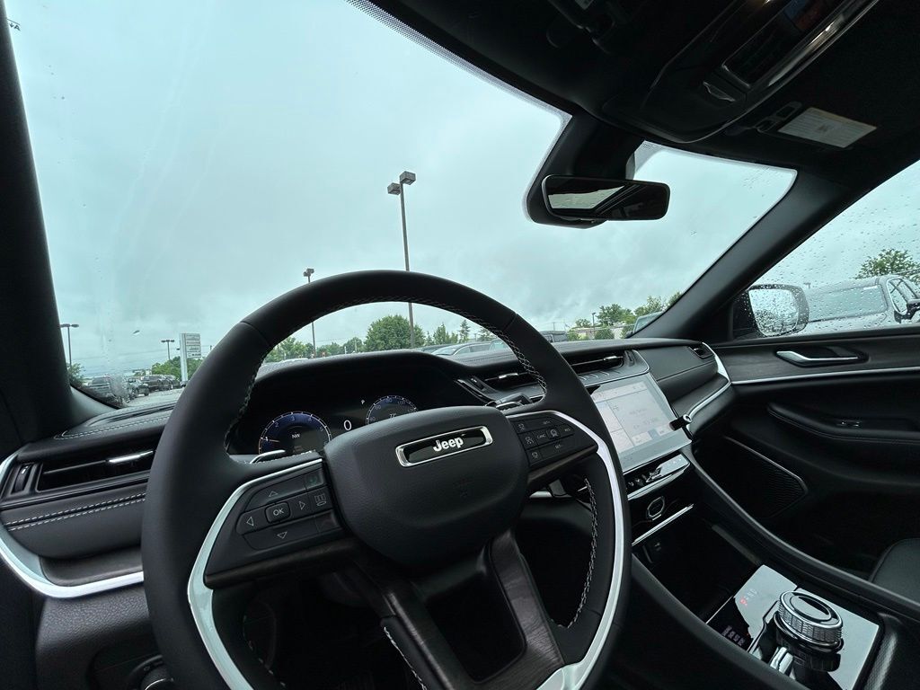 2026 Jeep Grand Cherokee Limited Crestwood KY