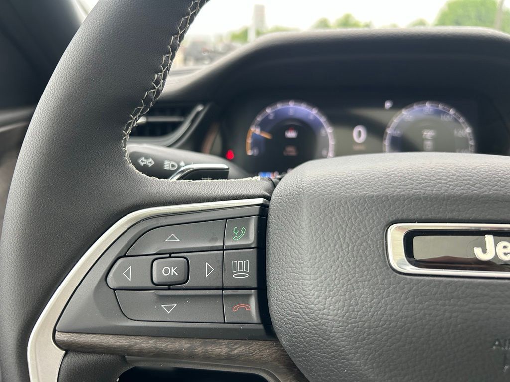 2026 Jeep Grand Cherokee Limited Crestwood KY