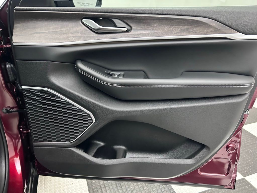 2026 Jeep Grand Cherokee Limited Portland OR