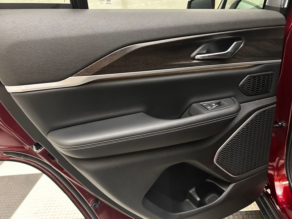 2026 Jeep Grand Cherokee Limited Portland OR