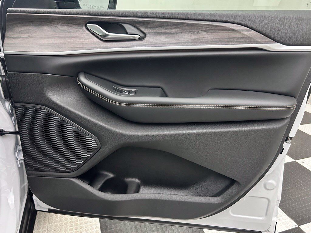 2026 Jeep Grand Cherokee Limited Portland OR