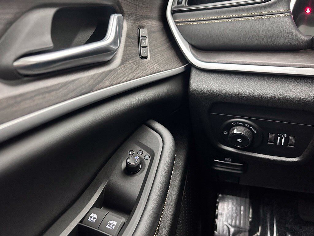 2026 Jeep Grand Cherokee Limited Portland OR