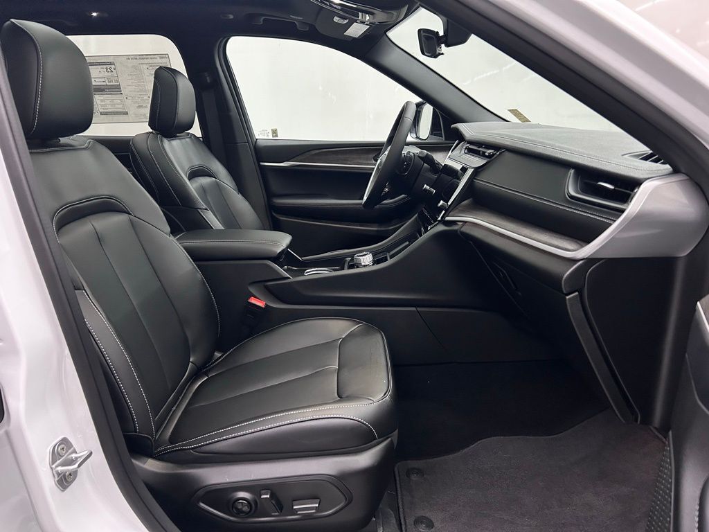 2026 Jeep Grand Cherokee Limited Portland OR