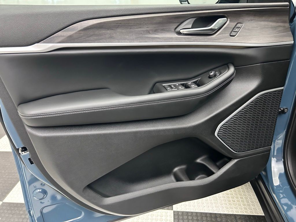 2026 Jeep Grand Cherokee Limited Portland OR