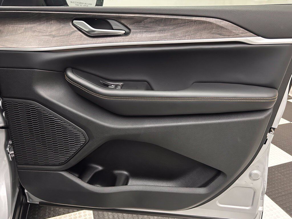 2026 Jeep Grand Cherokee Limited Portland OR