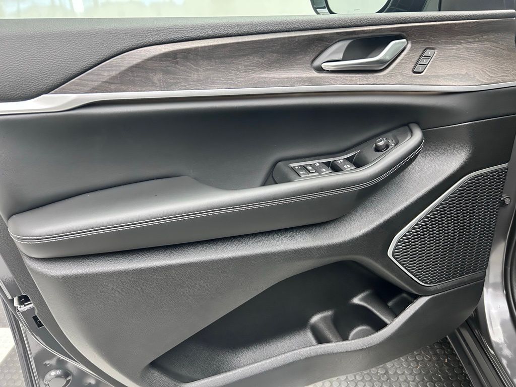 2026 Jeep Grand Cherokee Limited Portland OR