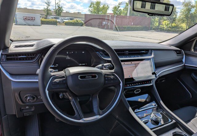 2026 Jeep Grand Cherokee Limited Reserve