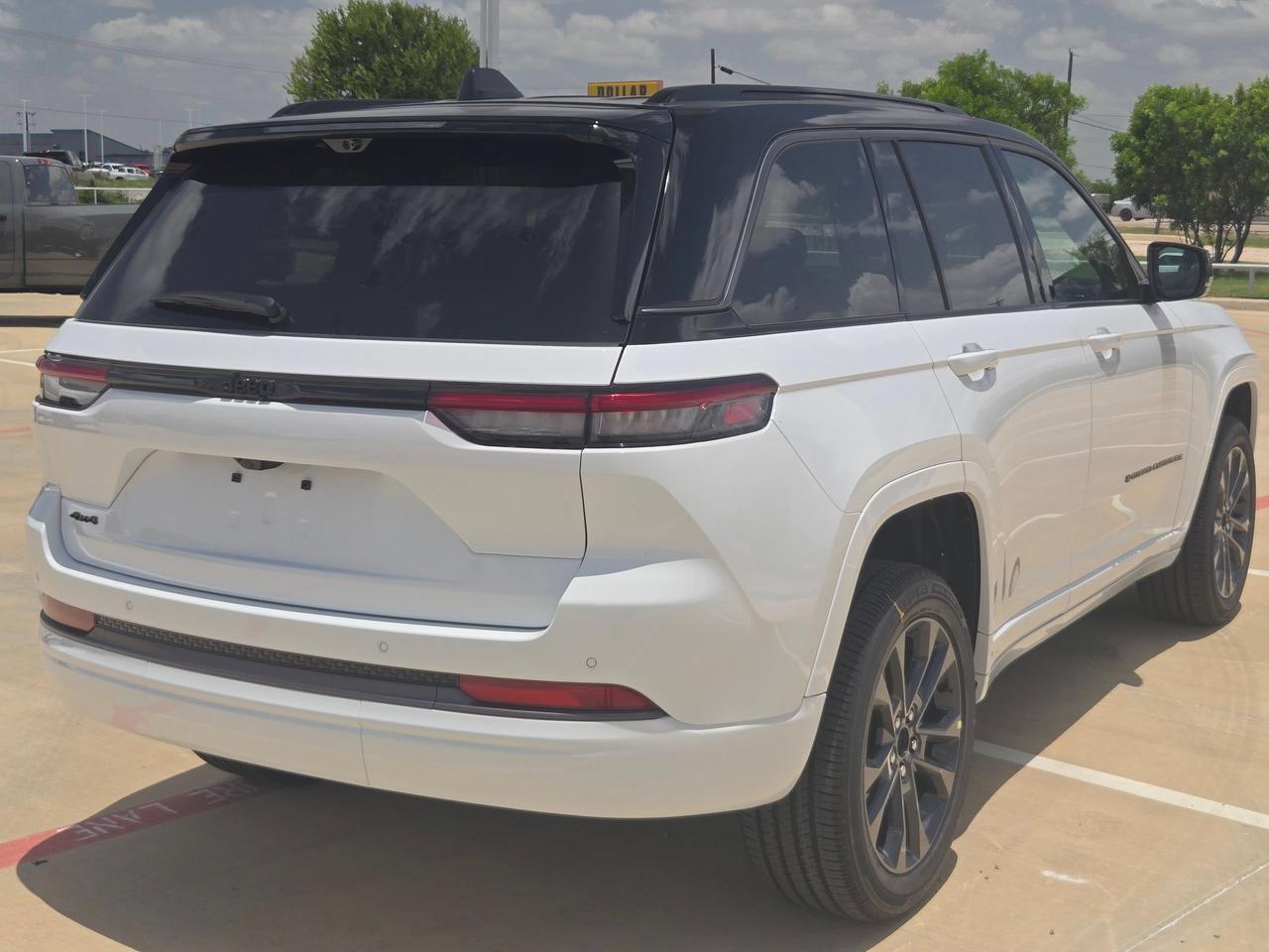 2026 Jeep Grand Cherokee Limited Reserve
