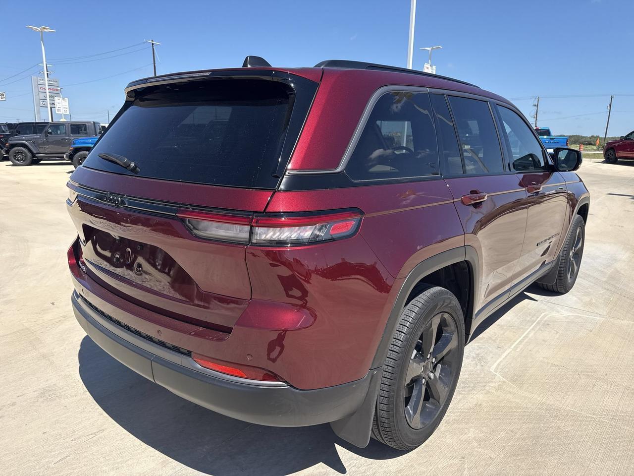 2026 Jeep Grand Cherokee Limited Castroville TX