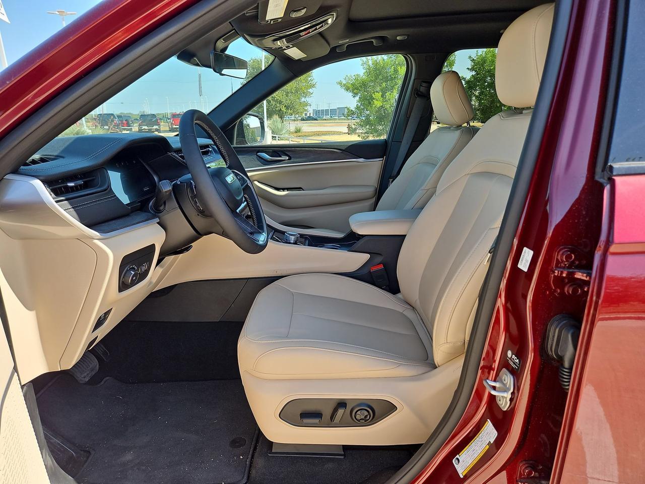 2026 Jeep Grand Cherokee Limited Castroville TX