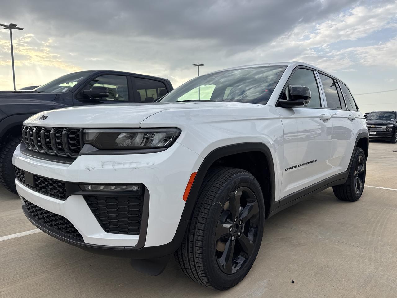 2026 Jeep Grand Cherokee Limited Castroville TX