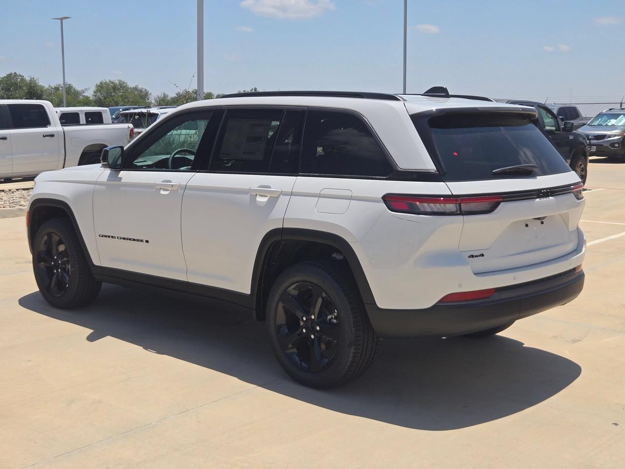 2026 Jeep Grand Cherokee Limited Castroville TX