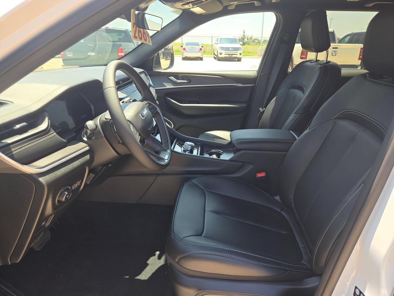 2026 Jeep Grand Cherokee Limited Castroville TX