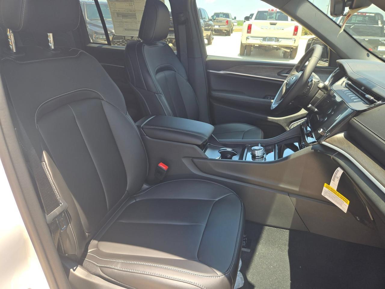 2026 Jeep Grand Cherokee Limited Castroville TX