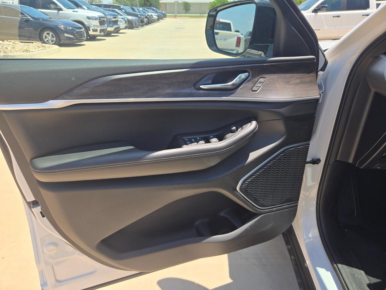 2026 Jeep Grand Cherokee Limited Castroville TX