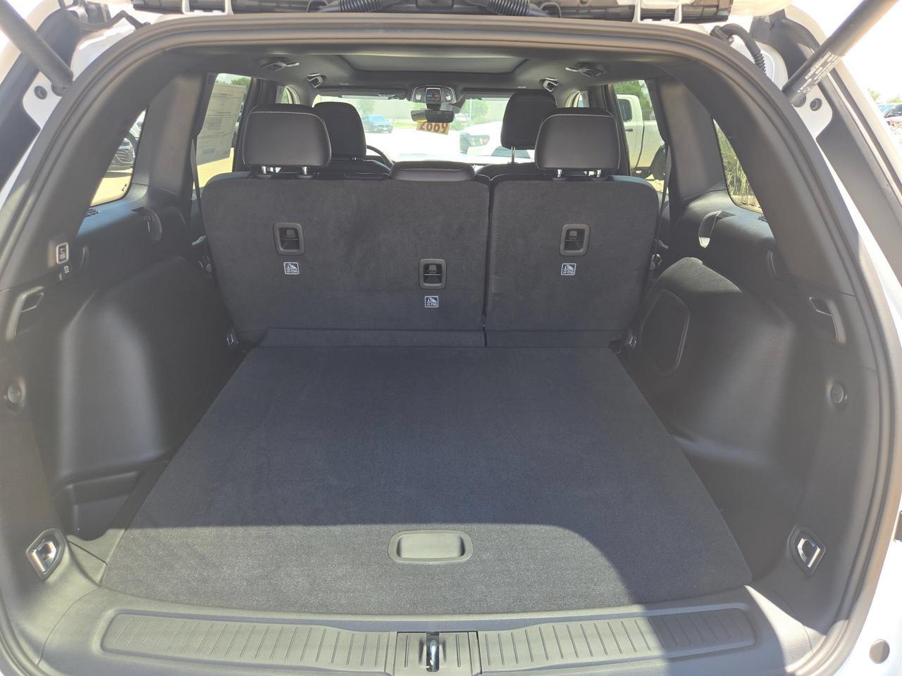 2026 Jeep Grand Cherokee Limited Castroville TX