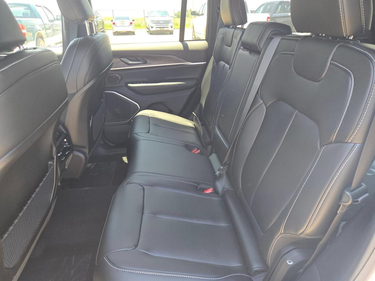 2026 Jeep Grand Cherokee Limited Castroville TX
