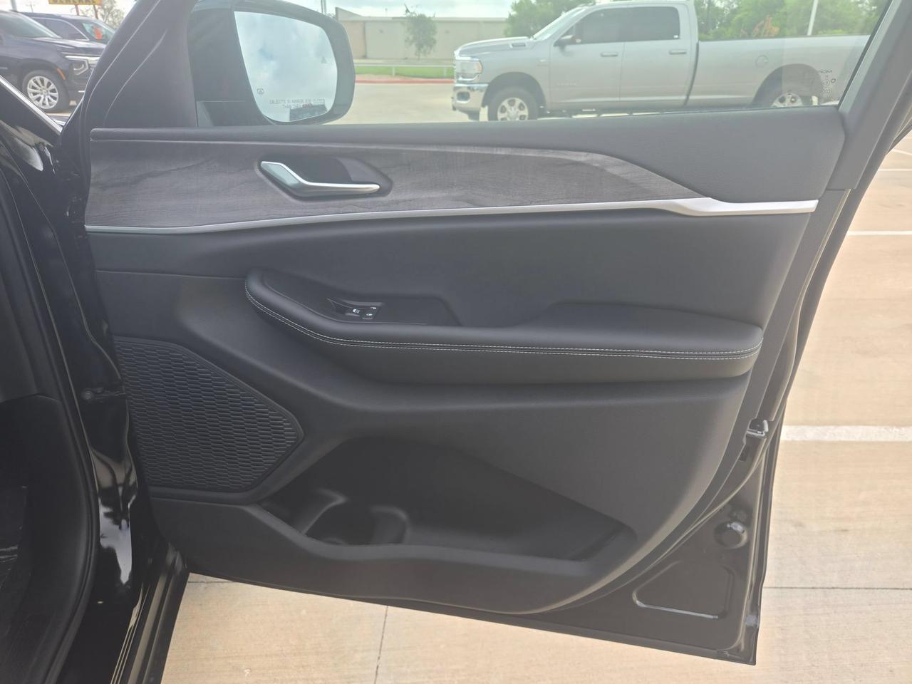 2026 Jeep Grand Cherokee Limited Castroville TX