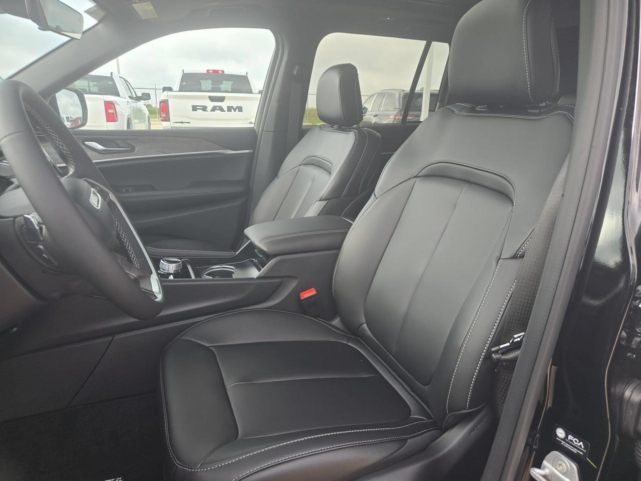2026 Jeep Grand Cherokee Limited Castroville TX