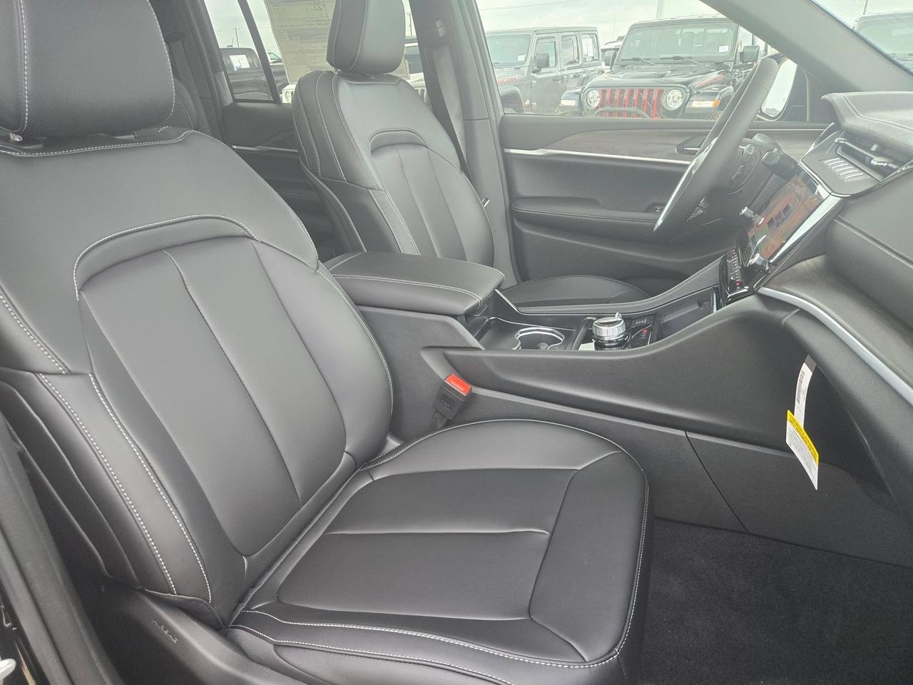2026 Jeep Grand Cherokee Limited Castroville TX
