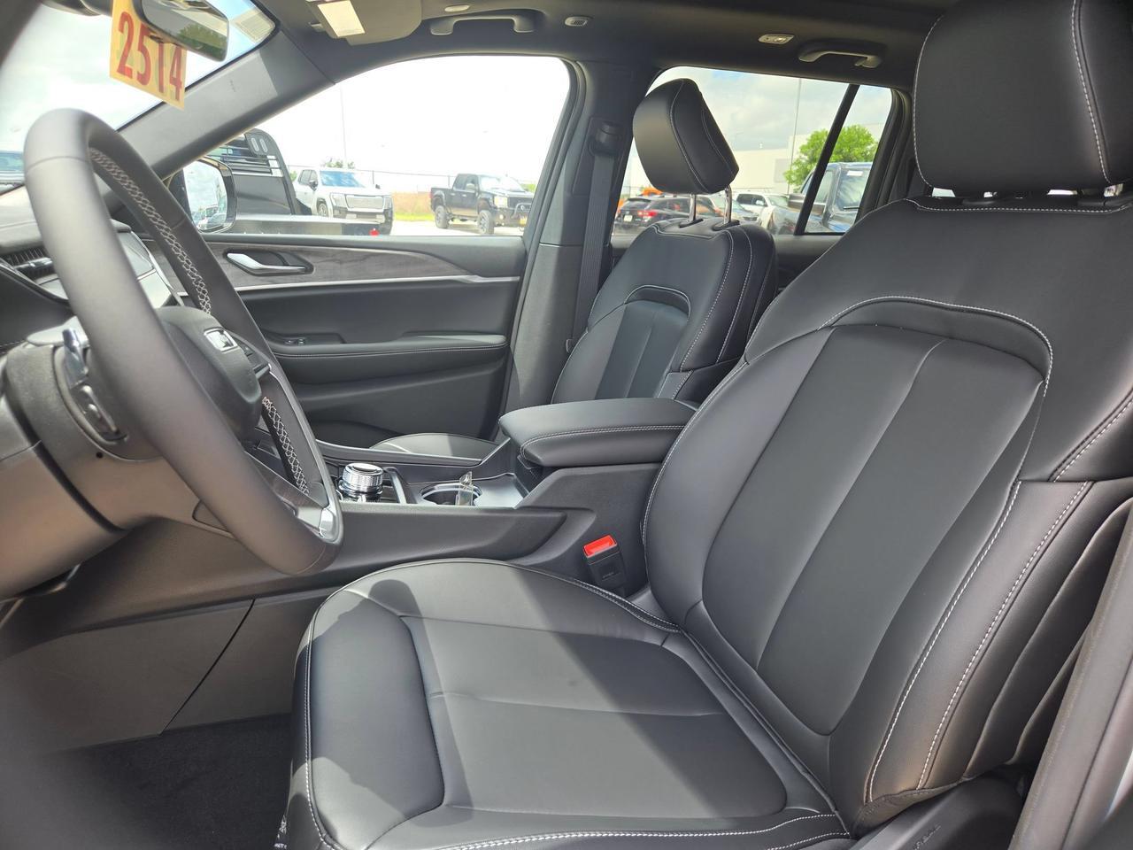 2026 Jeep Grand Cherokee Limited Castroville TX