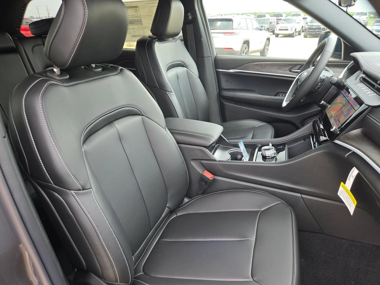 2026 Jeep Grand Cherokee Limited Castroville TX