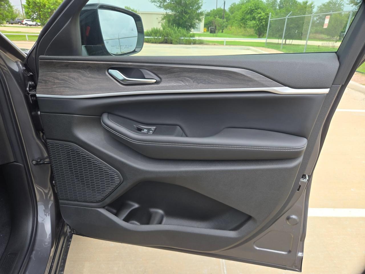 2026 Jeep Grand Cherokee Limited Castroville TX