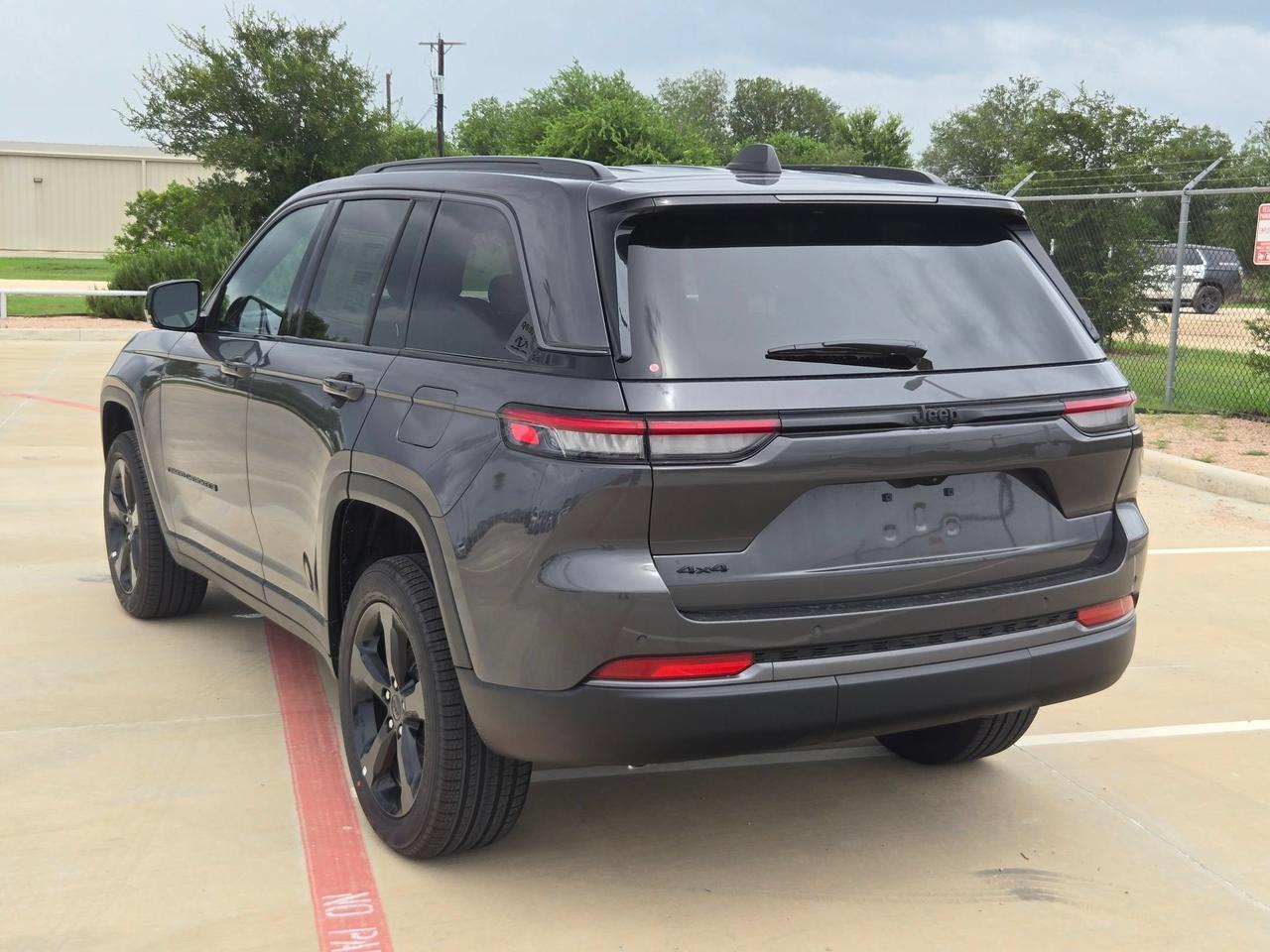 2026 Jeep Grand Cherokee Limited Castroville TX