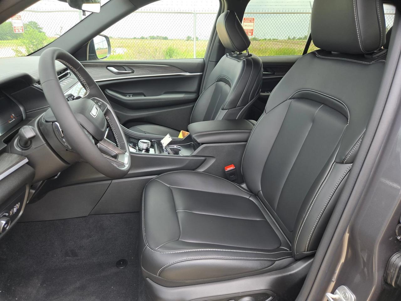 2026 Jeep Grand Cherokee Limited Castroville TX