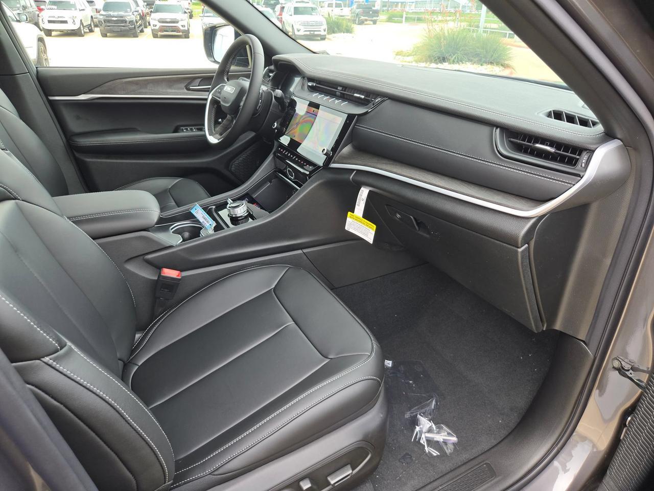 2026 Jeep Grand Cherokee Limited Castroville TX