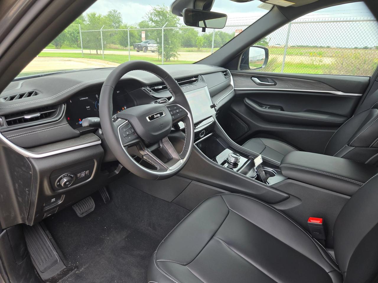 2026 Jeep Grand Cherokee Limited Castroville TX