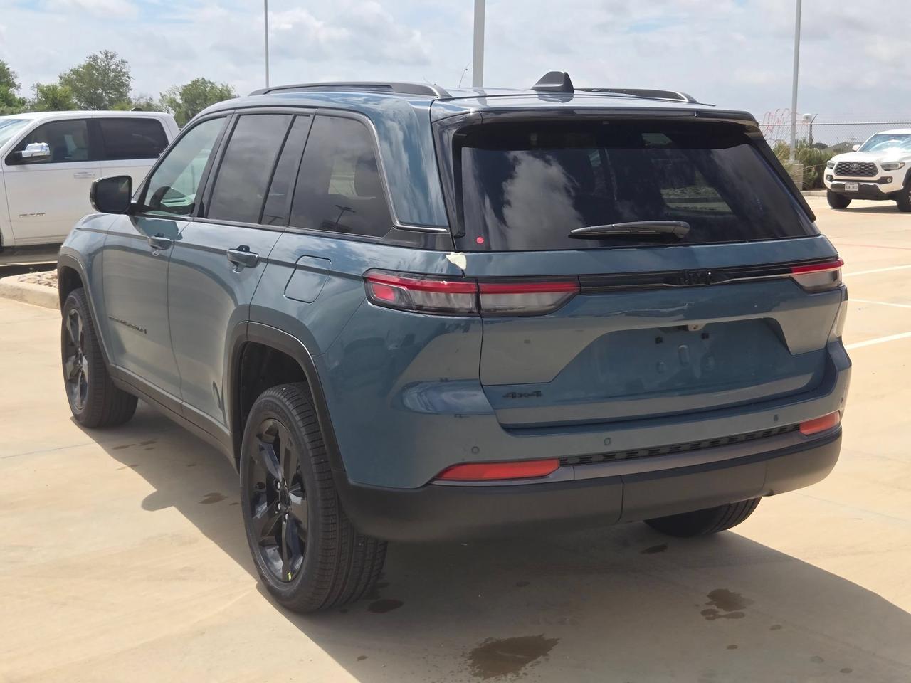 2026 Jeep Grand Cherokee Limited Castroville TX