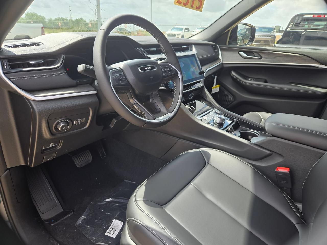 2026 Jeep Grand Cherokee Limited Castroville TX