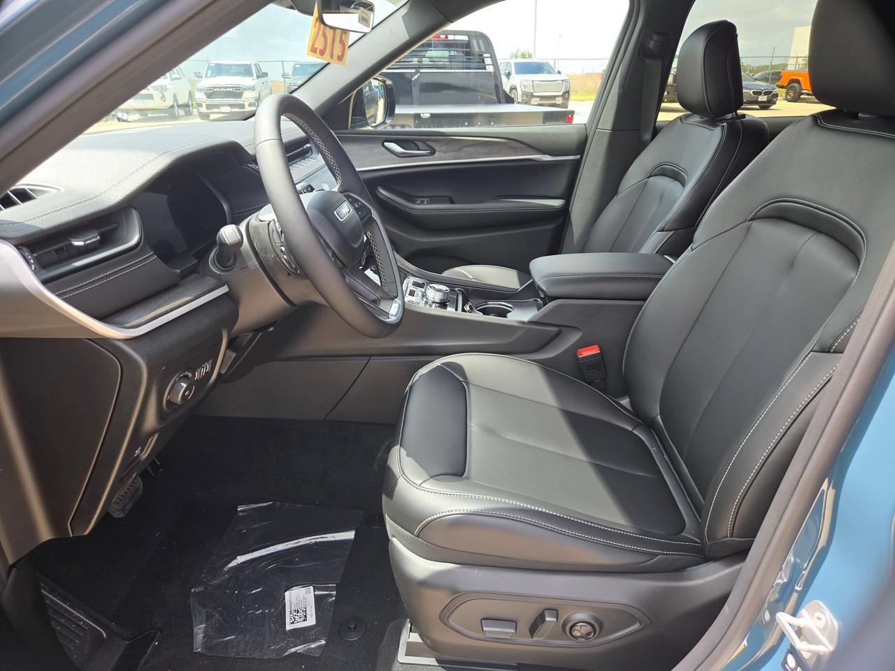 2026 Jeep Grand Cherokee Limited Castroville TX
