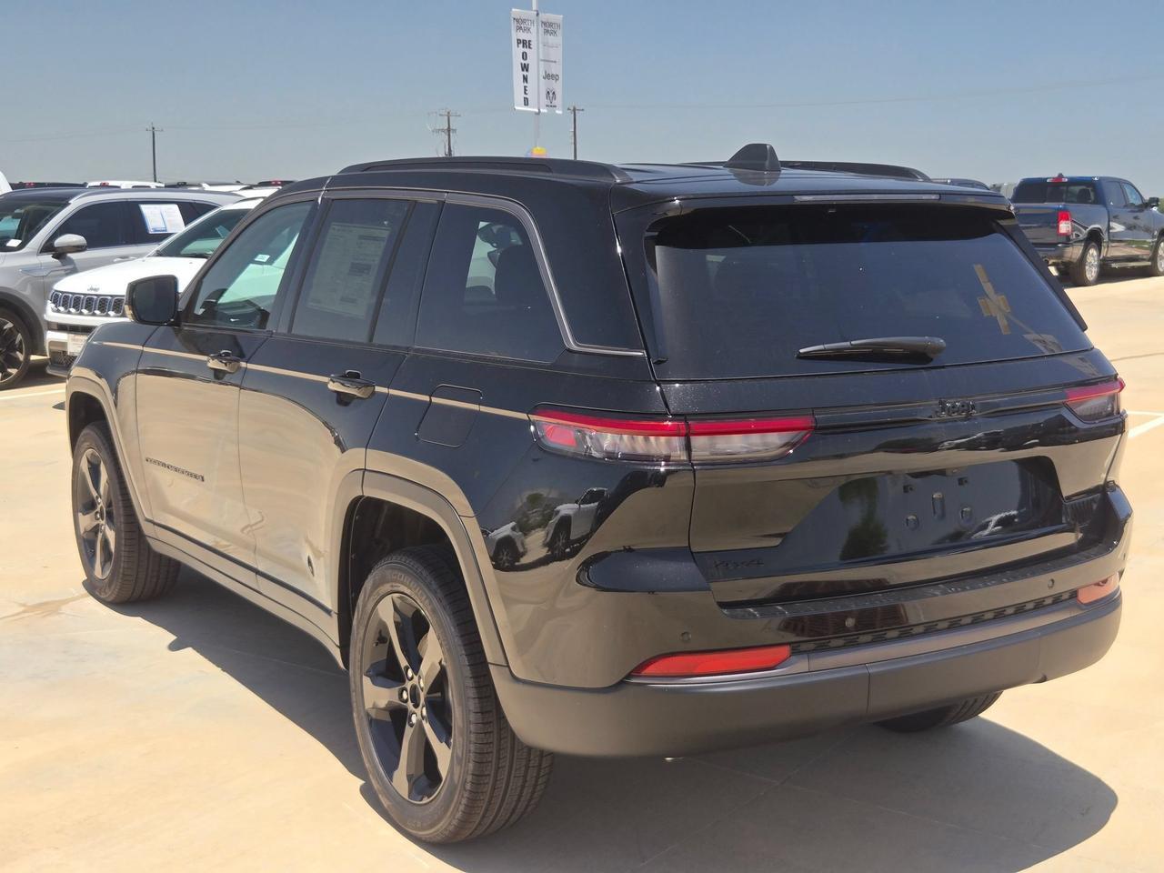 2026 Jeep Grand Cherokee Limited Castroville TX