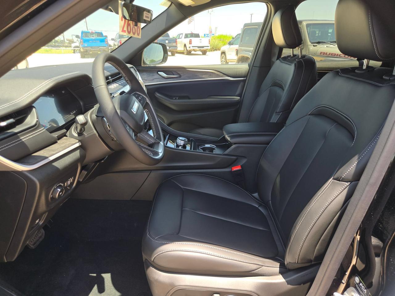 2026 Jeep Grand Cherokee Limited Castroville TX
