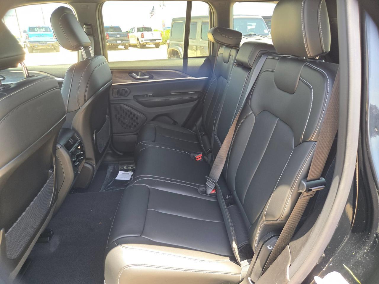 2026 Jeep Grand Cherokee Limited Castroville TX
