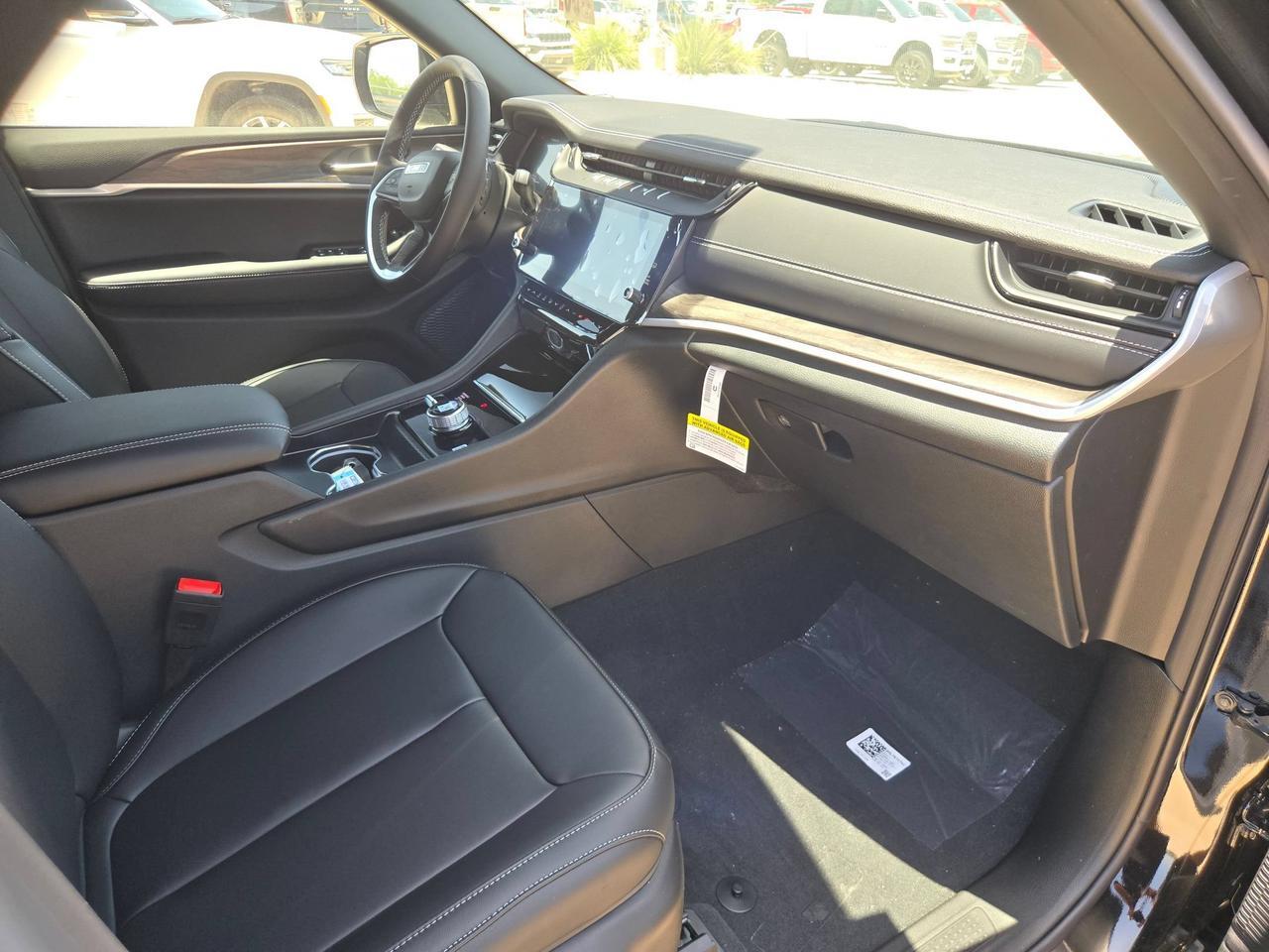 2026 Jeep Grand Cherokee Limited Castroville TX