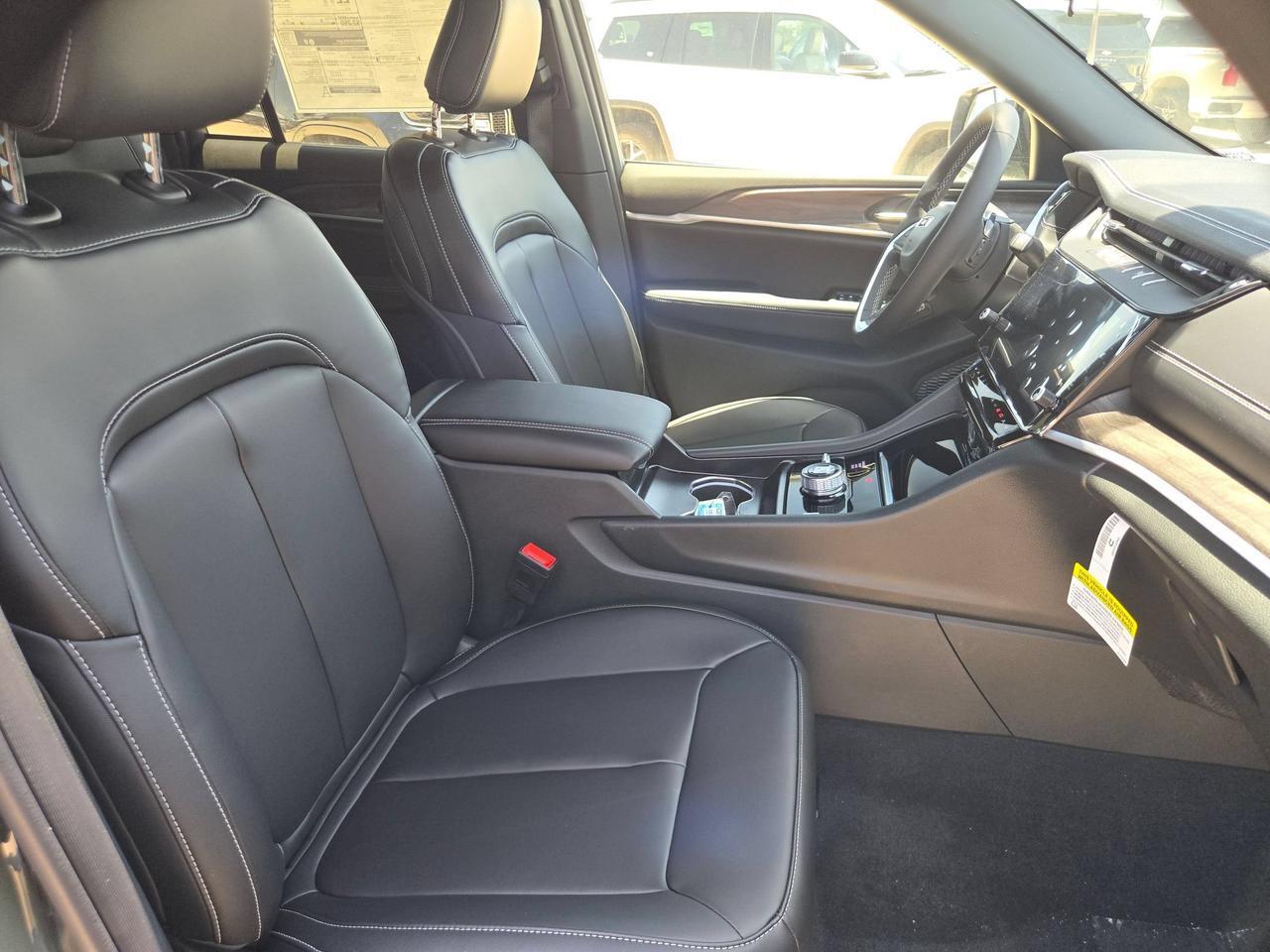 2026 Jeep Grand Cherokee Limited Castroville TX