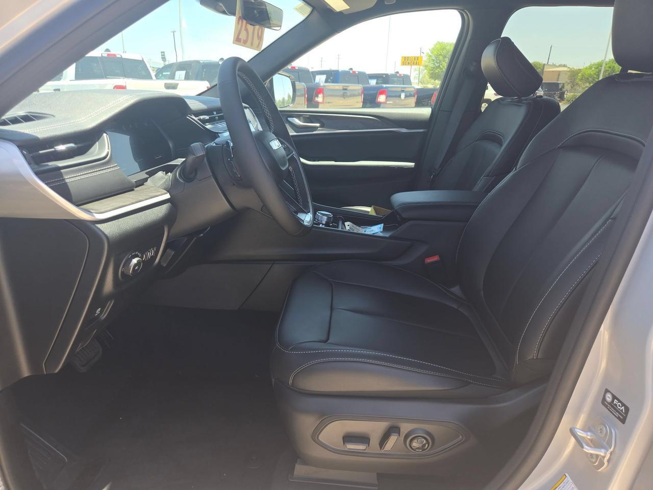 2026 Jeep Grand Cherokee Limited Castroville TX