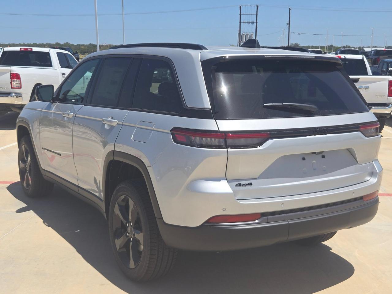 2026 Jeep Grand Cherokee Limited Castroville TX