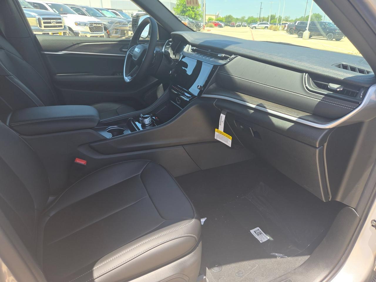 2026 Jeep Grand Cherokee Limited Castroville TX