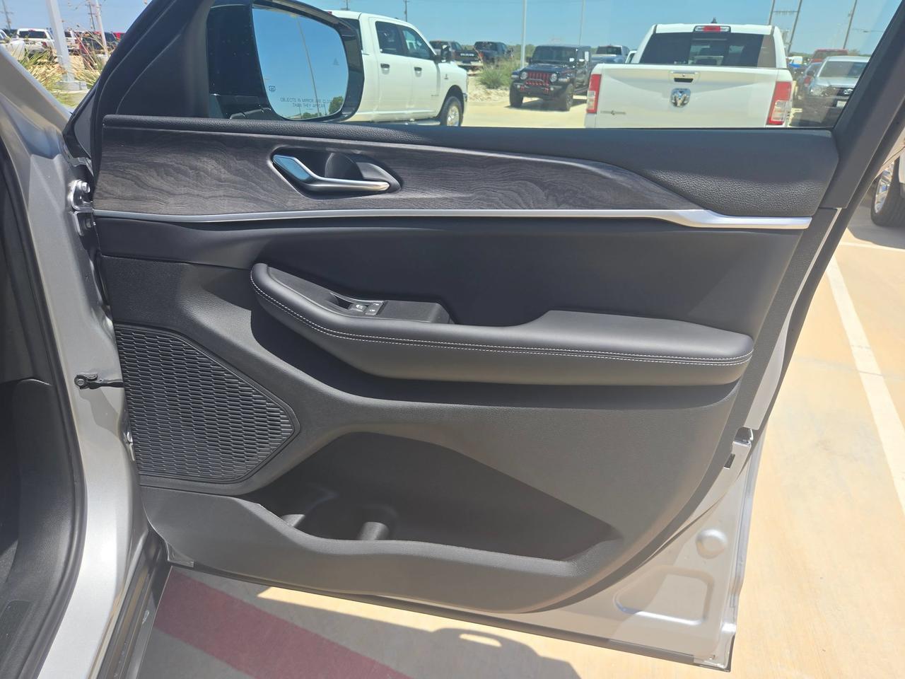2026 Jeep Grand Cherokee Limited Castroville TX