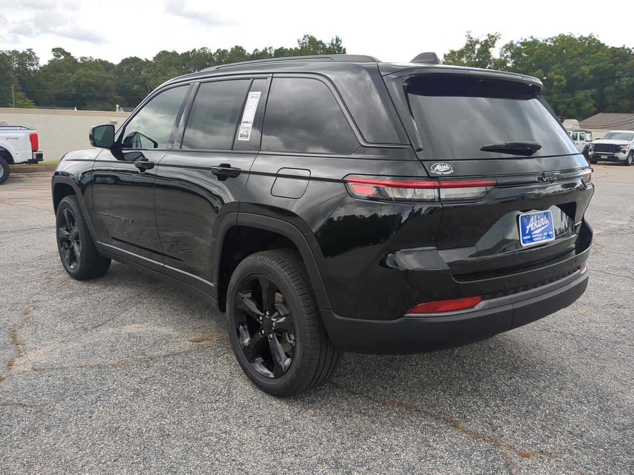 2026 Jeep Grand Cherokee Limited Winder GA