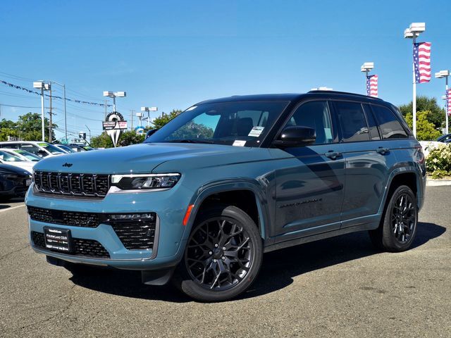 2026 Jeep Grand Cherokee Summit