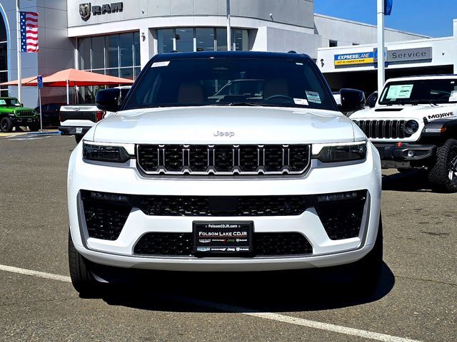2026 Jeep Grand Cherokee Summit