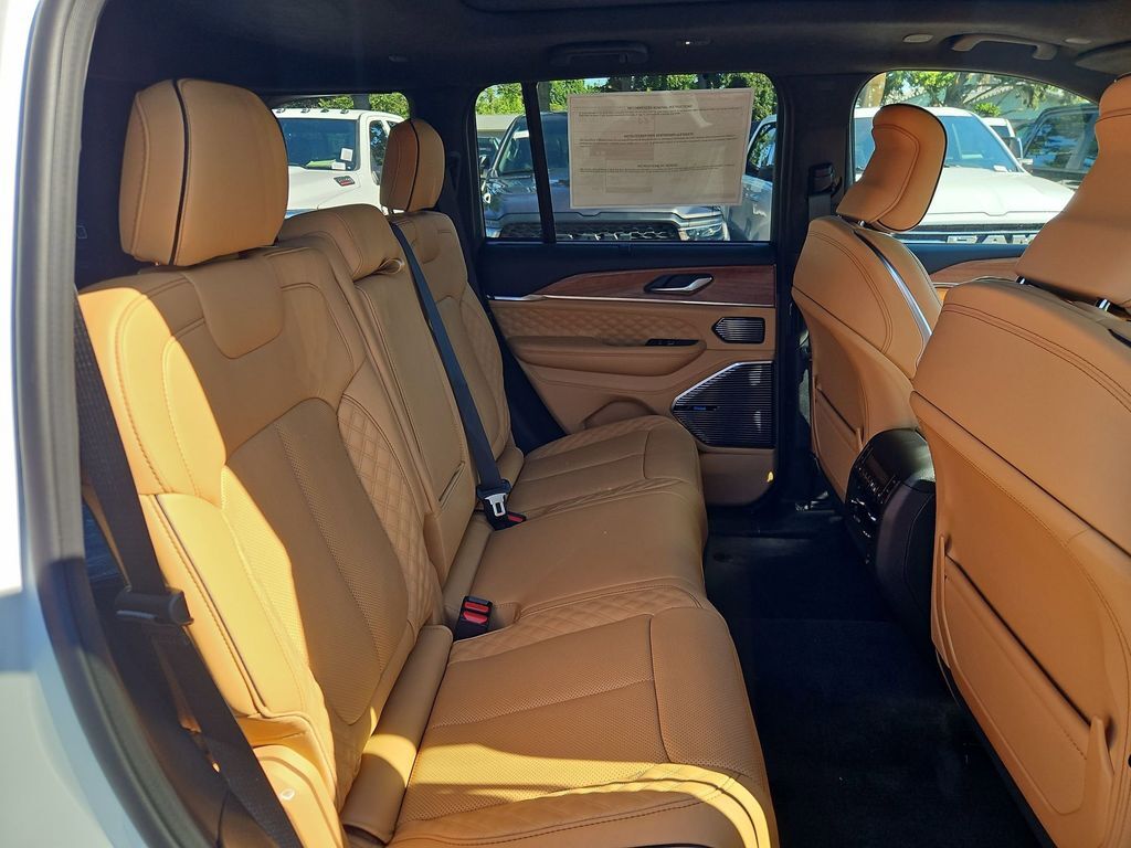 2026 Jeep Grand Cherokee Summit Gresham OR